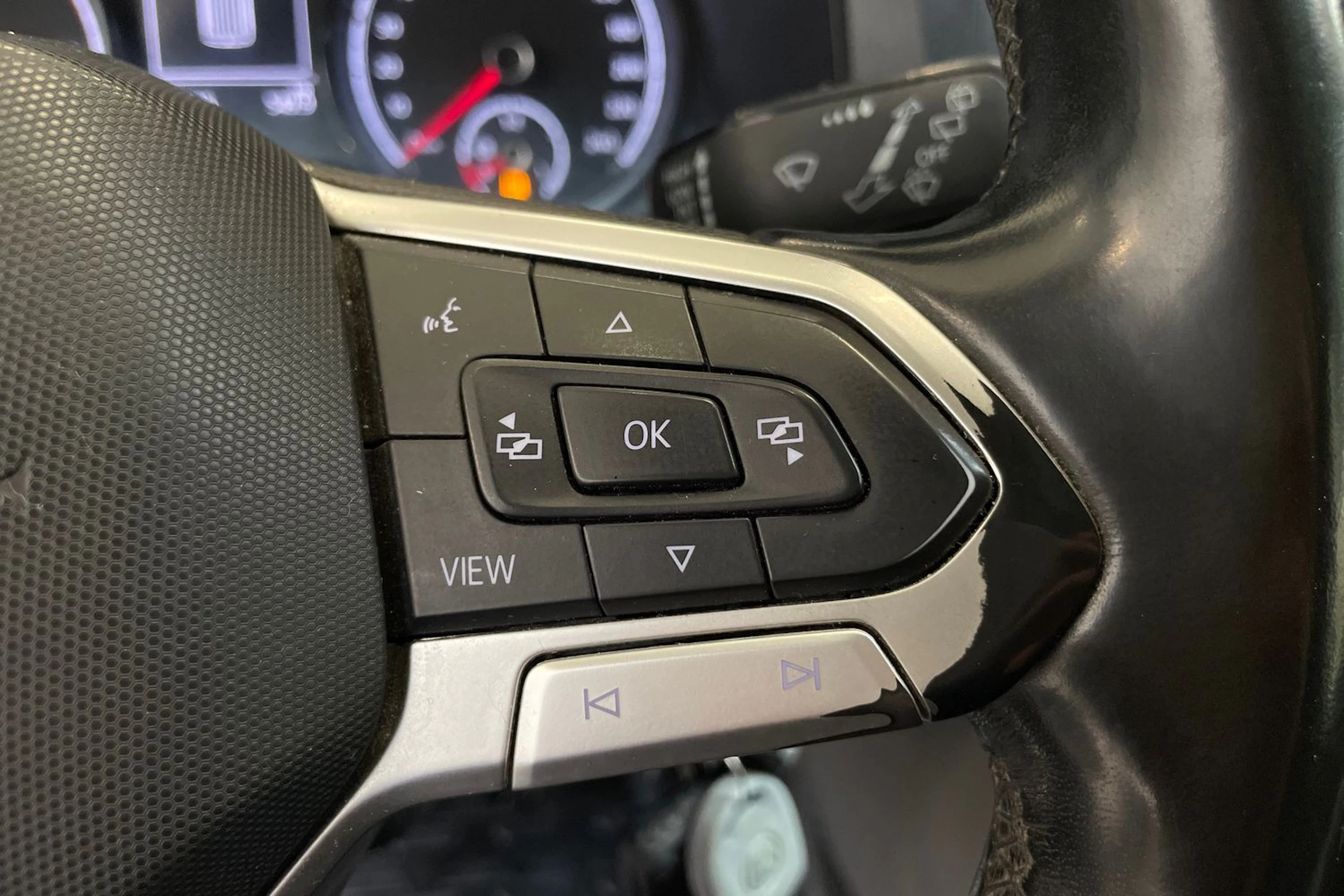 met. musta Volkswagen Transporter 2022 kuva 19.