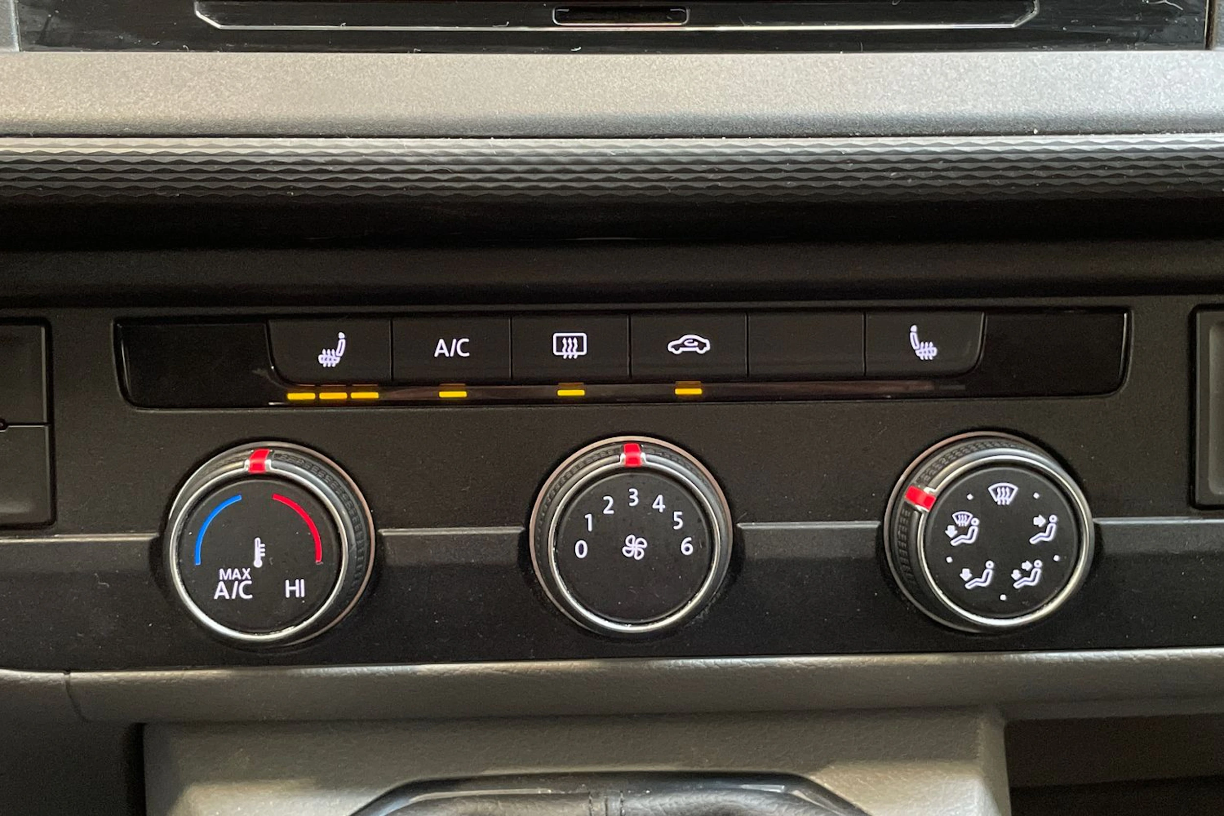 met. musta Volkswagen Transporter 2022 kuva 26.