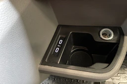 met. musta Volkswagen Transporter 2022 kuva 28.