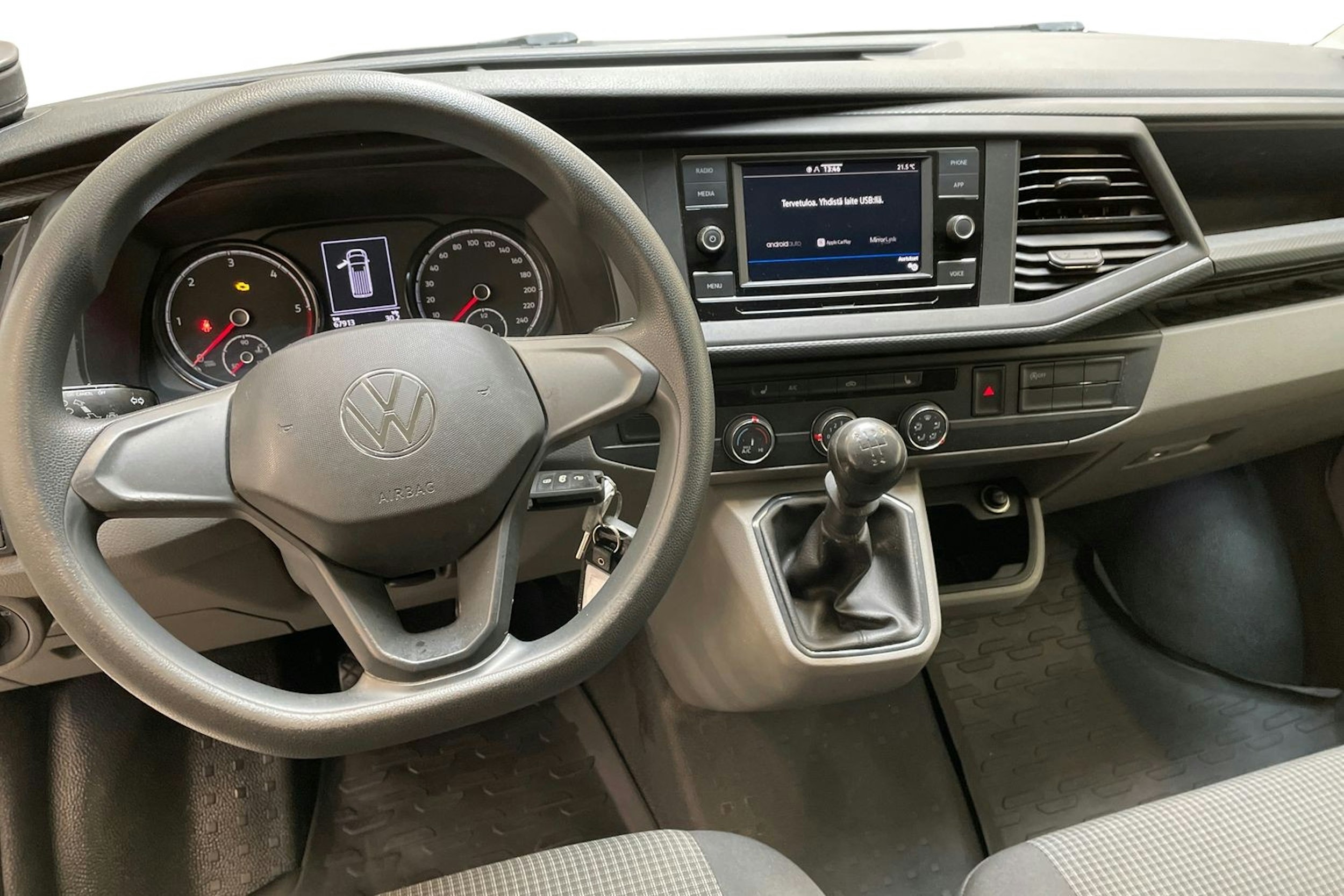 valkoinen Volkswagen Transporter 2022 kuva 9.