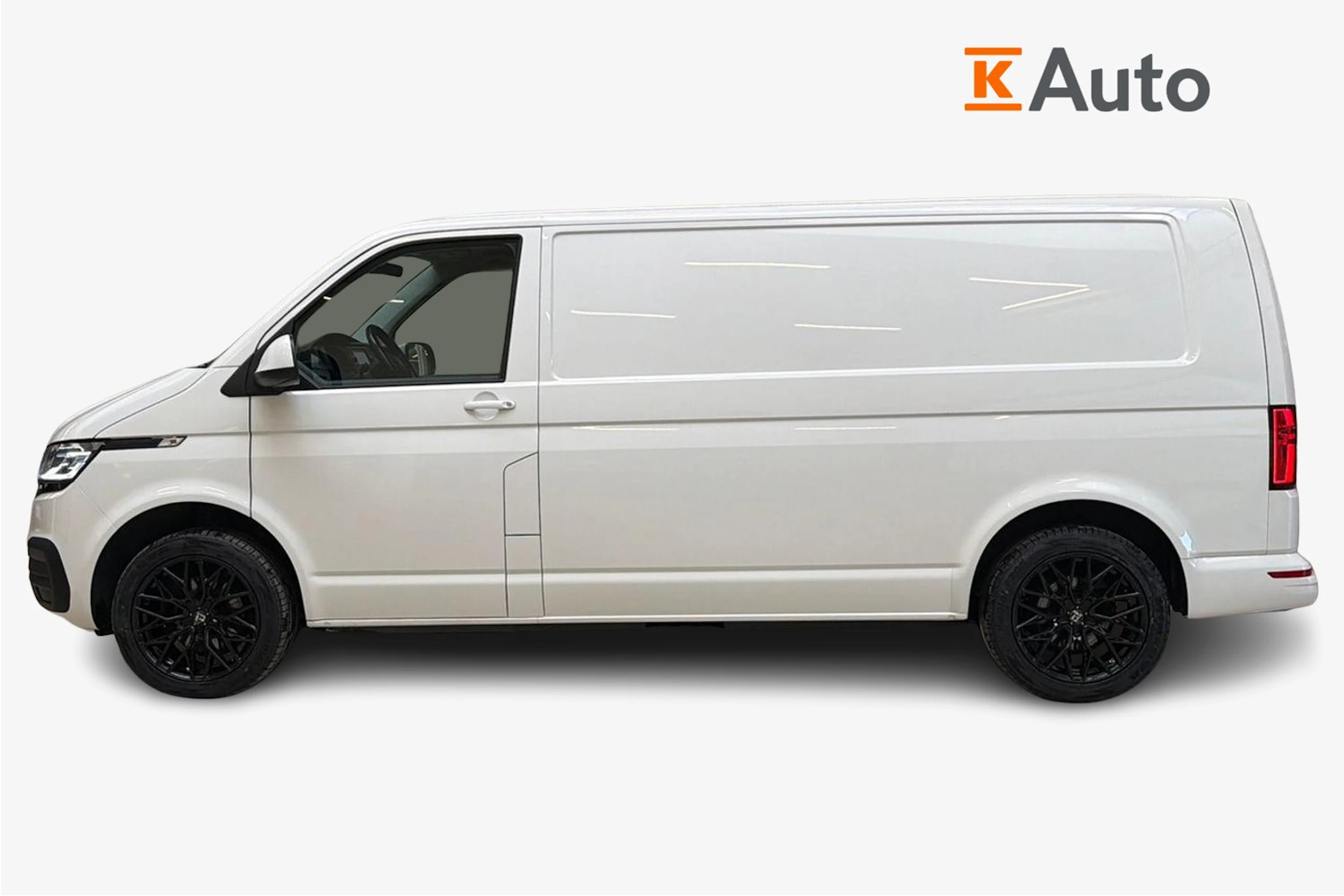 valkoinen Volkswagen Transporter 2022 kuva 7.