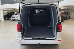 valkoinen Volkswagen Transporter 2022 kuva 25.