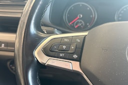 sininen Volkswagen Transporter 2022 kuva 15.