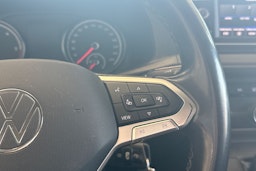 sininen Volkswagen Transporter 2022 kuva 16.