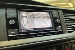 ruskea (beige) Volkswagen Transporter 2022 kuva 29.