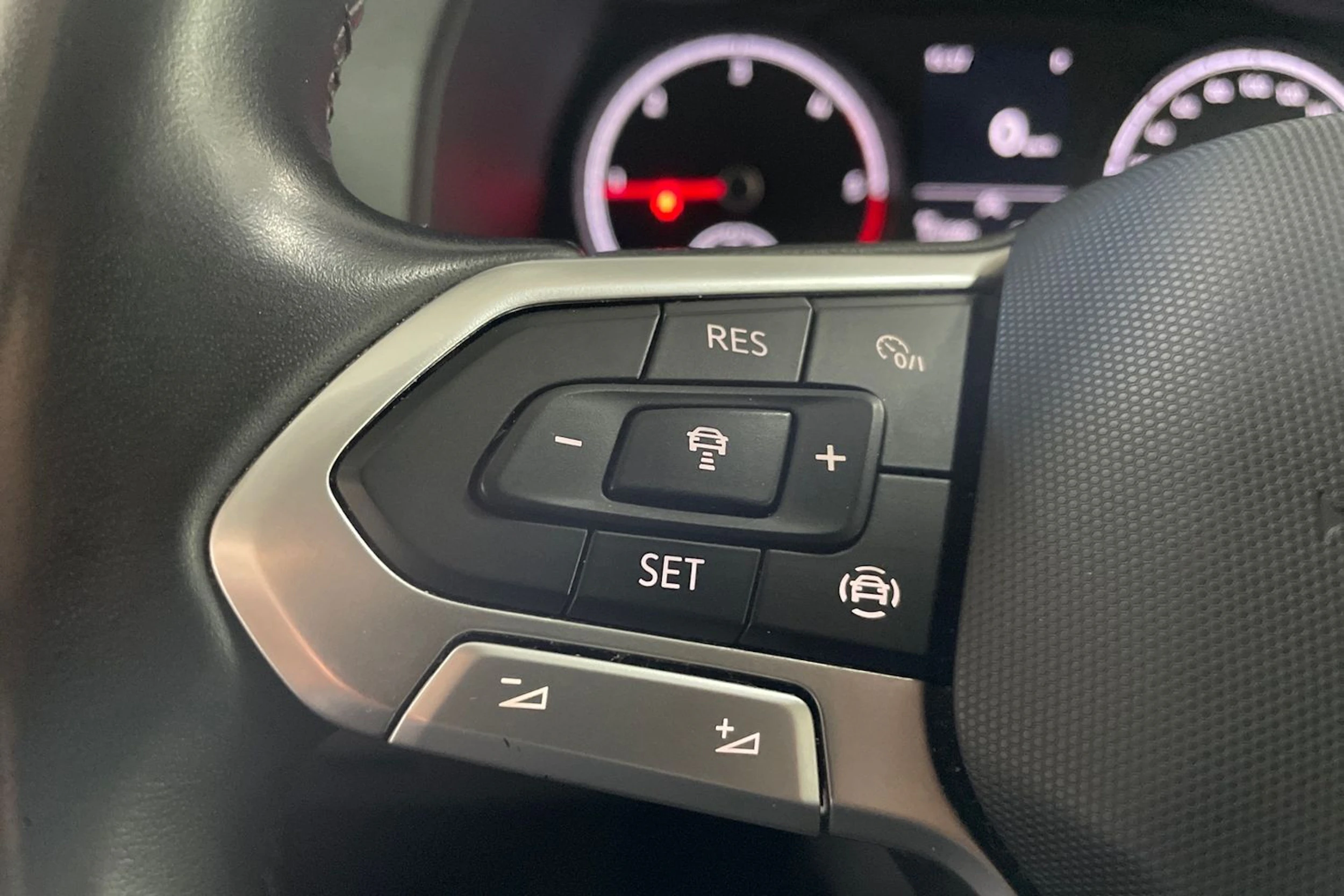 met. sininen Volkswagen Transporter 2023 kuva 18.