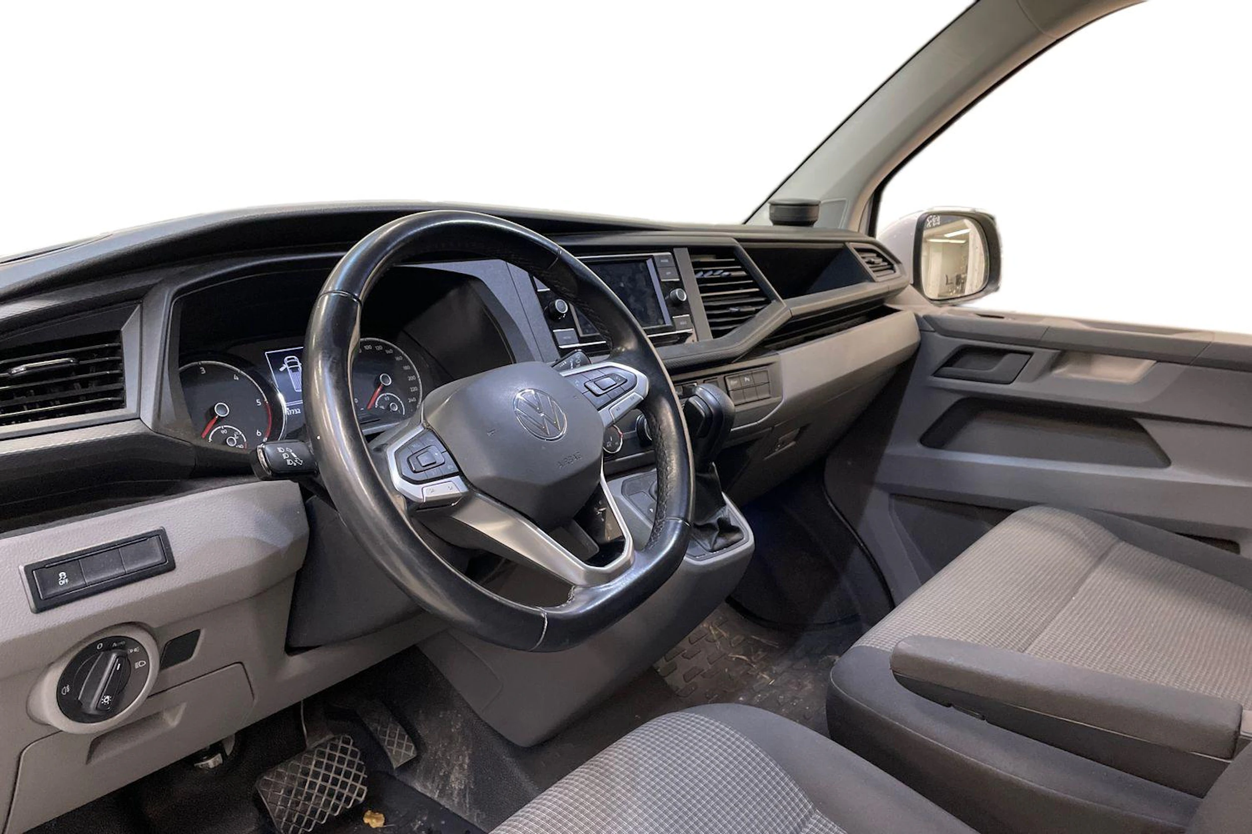 valkoinen Volkswagen Transporter 2022 kuva 3.