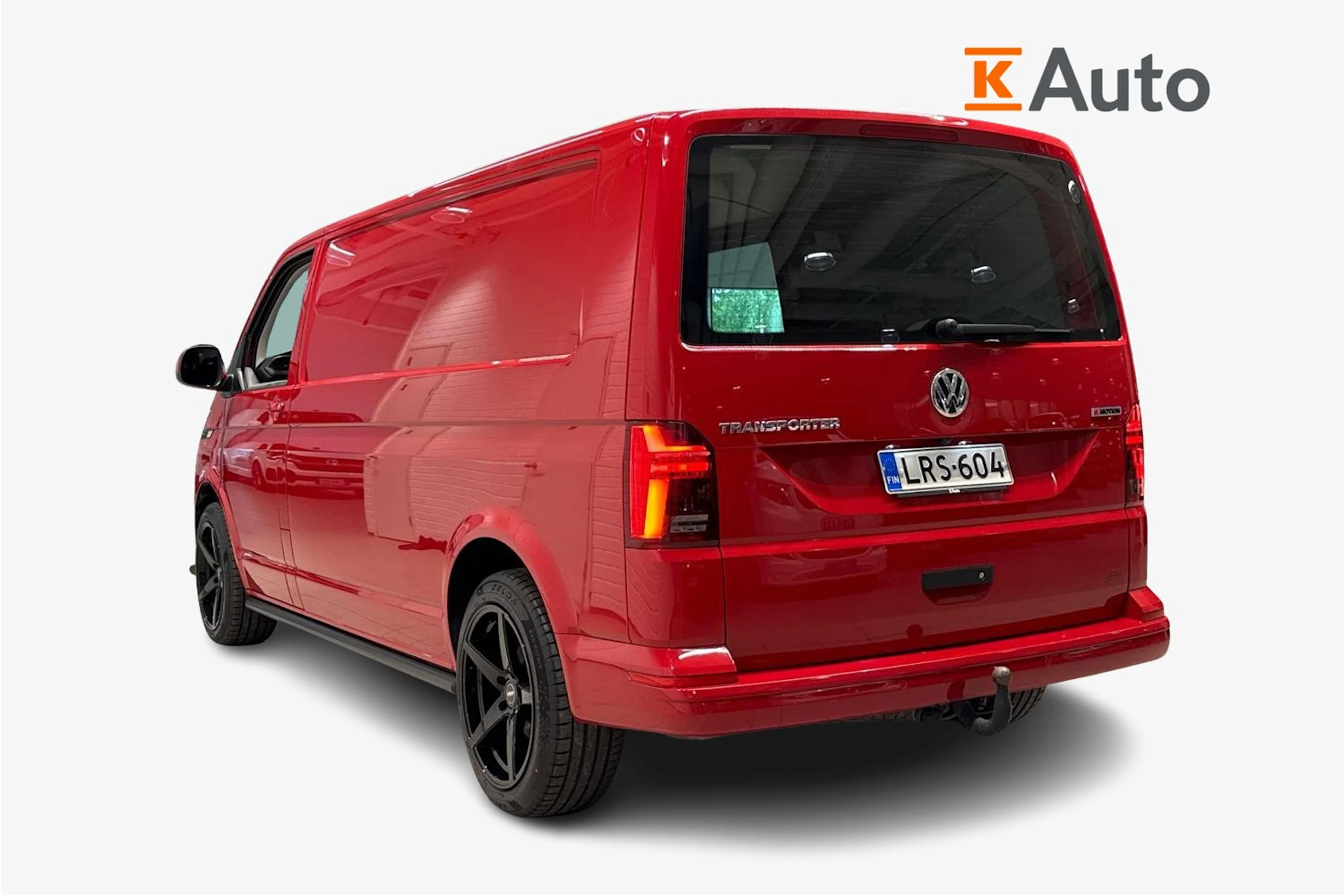 punainen Volkswagen Transporter 2023 kuva 3.