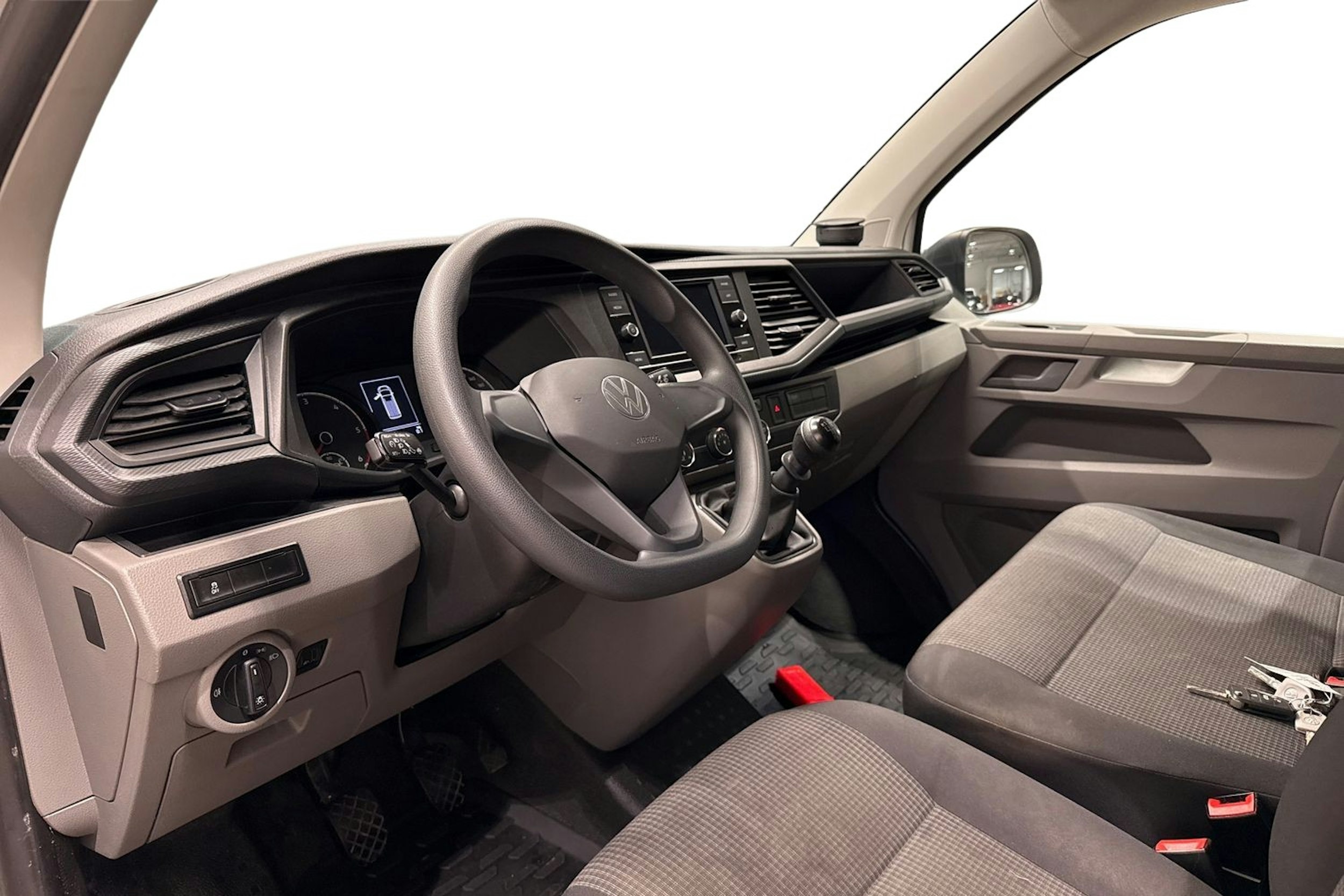 valkoinen Volkswagen Transporter 2022 kuva 7.