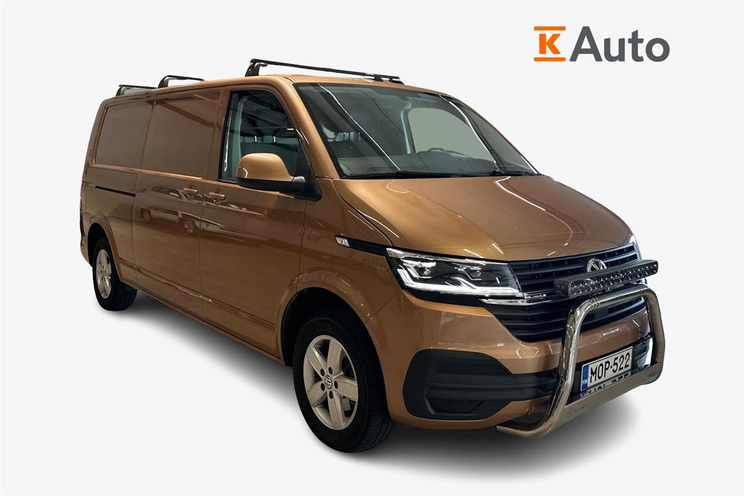 oranssi Volkswagen Transporter 2022 kuva 1.