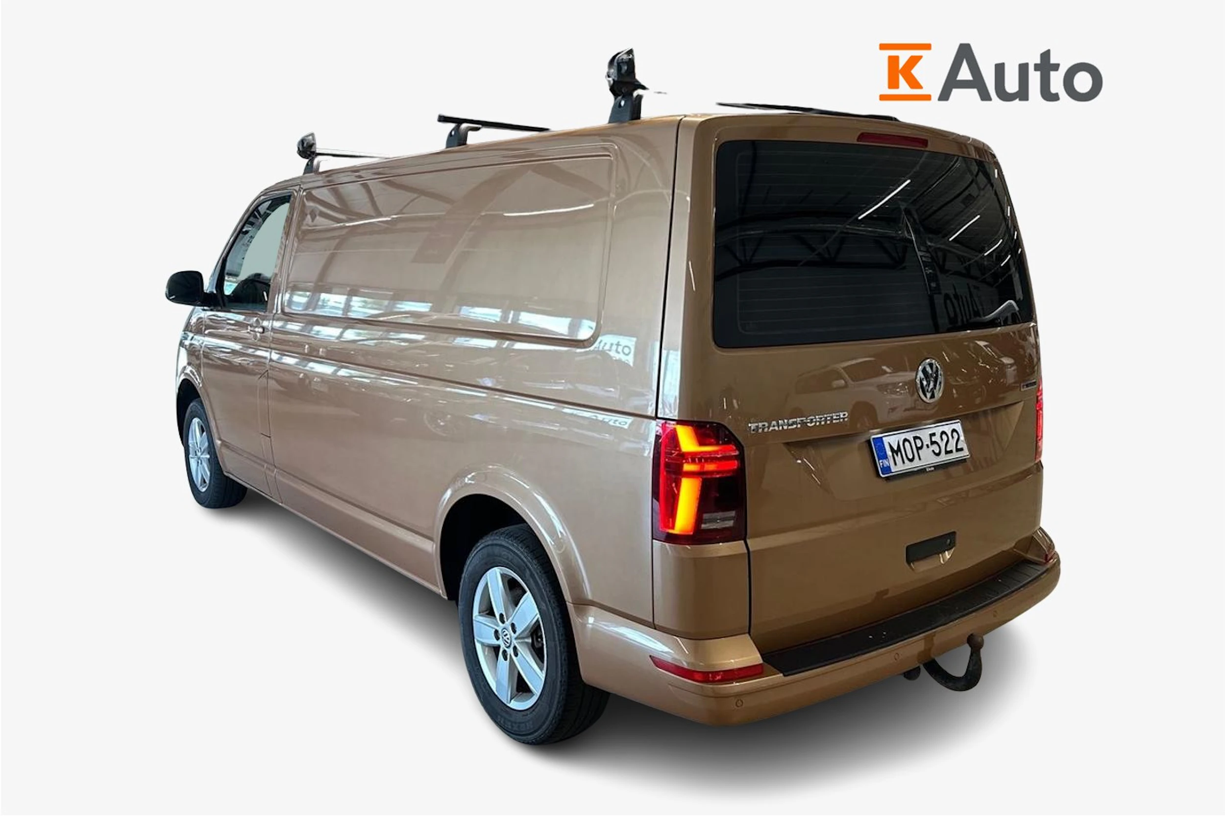 oranssi Volkswagen Transporter 2022 kuva 2.