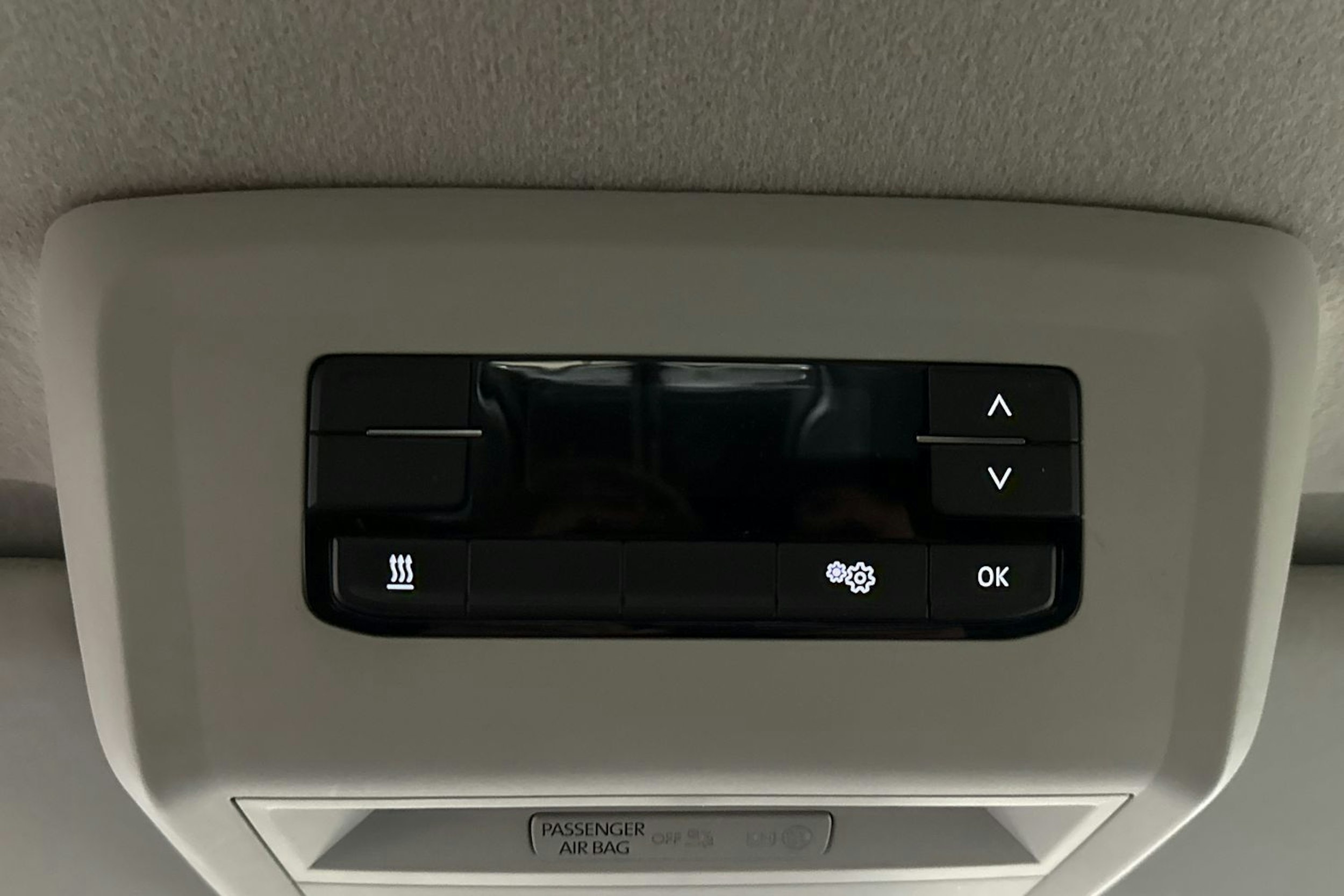 valkoinen Volkswagen Transporter 2022 kuva 24.