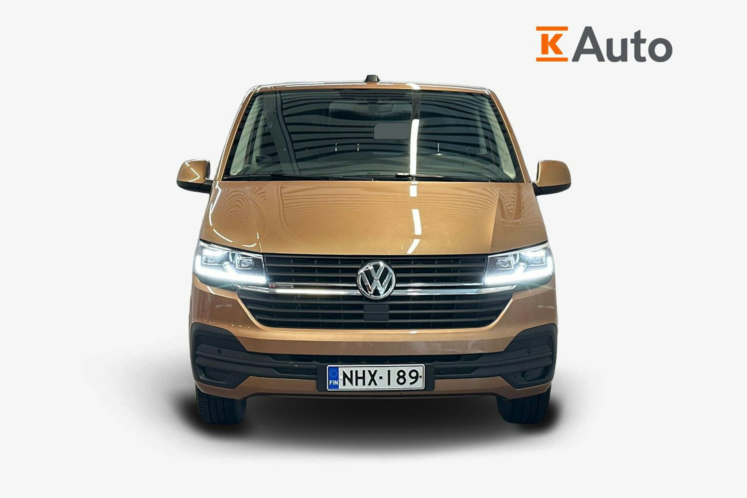 oranssi Volkswagen Transporter 2022 kuva 5.