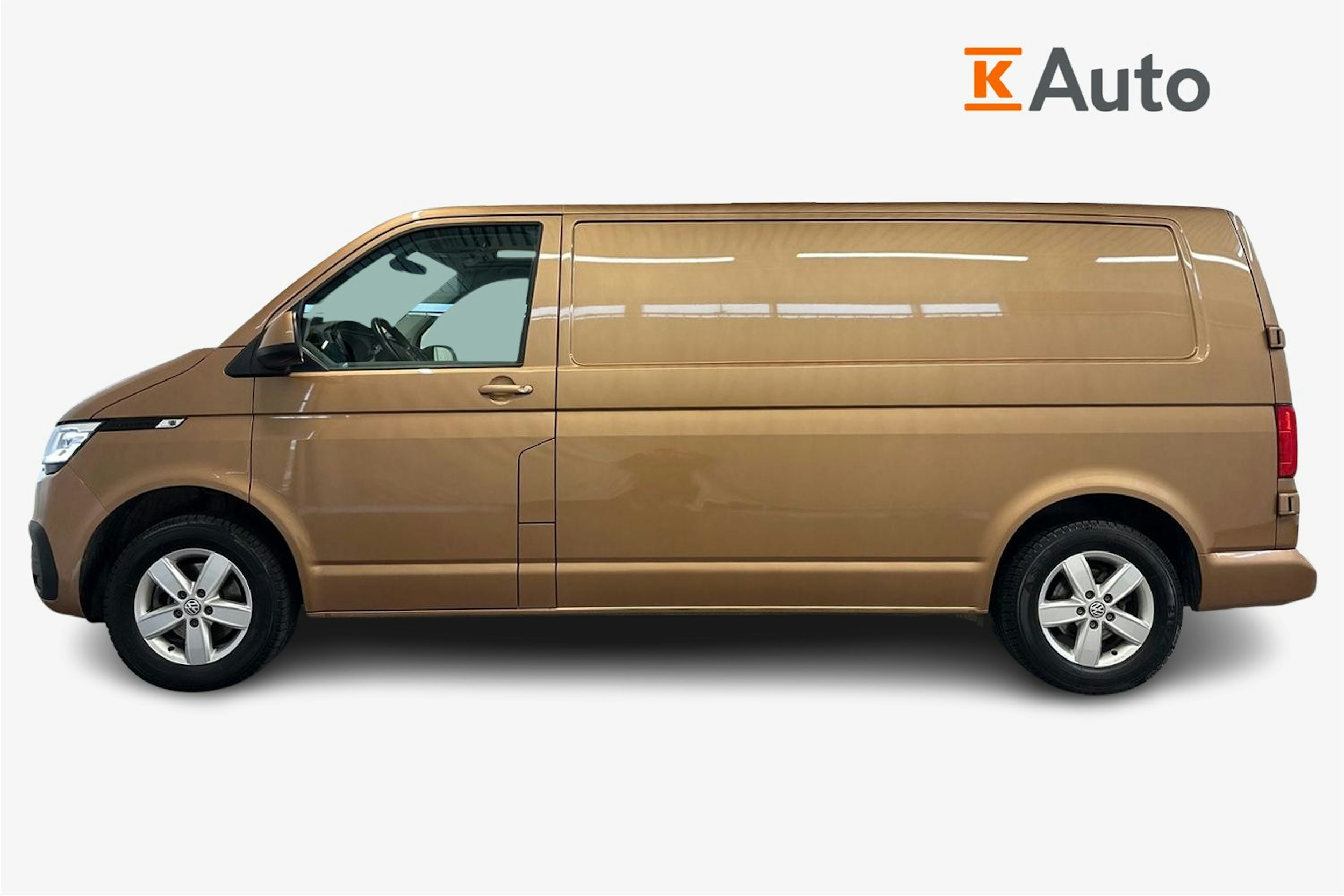 oranssi Volkswagen Transporter 2022 kuva 6.