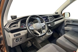 oranssi Volkswagen Transporter 2022 kuva 7.
