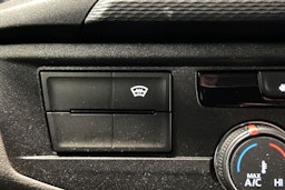 oranssi Volkswagen Transporter 2022 kuva 25.