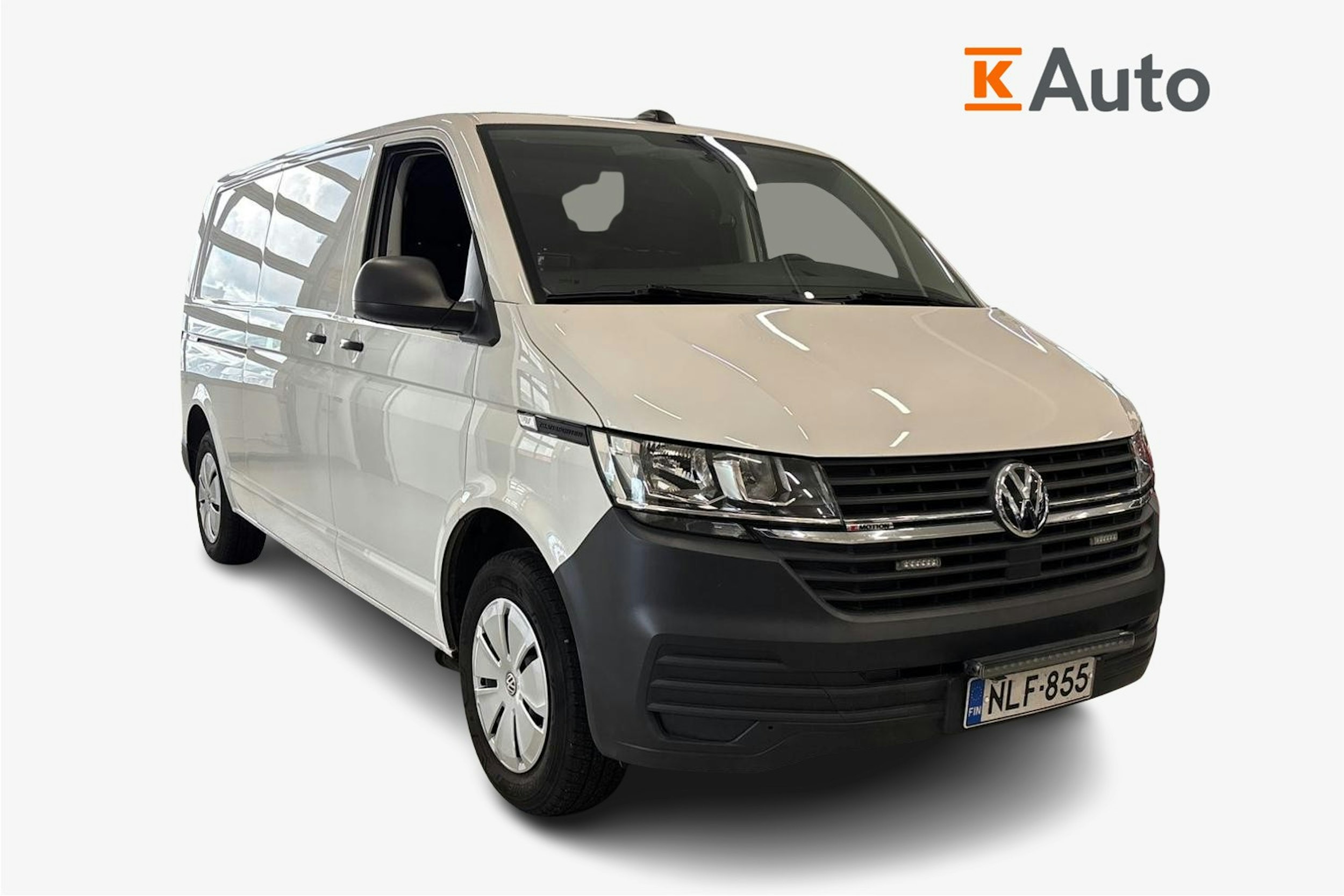 valkoinen Volkswagen Transporter 2022 kuva 1.