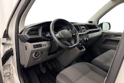 valkoinen Volkswagen Transporter 2022 kuva 7.