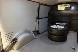 met. musta Volkswagen Transporter 2022 kuva 29.
