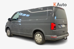 harmaa Volkswagen Transporter 2022 kuva 2.