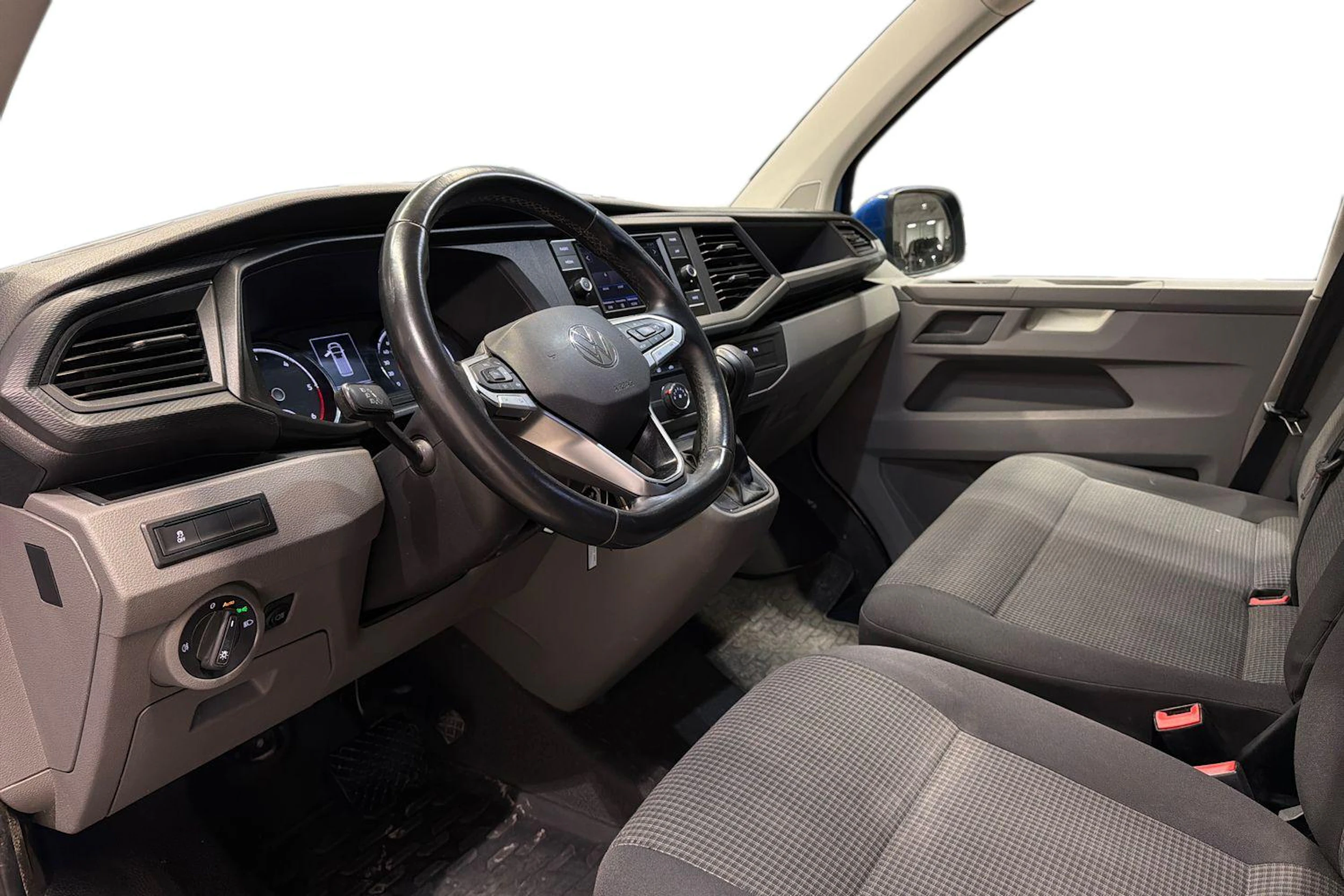 sininen Volkswagen Transporter 2022 kuva 8.