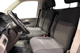 sininen Volkswagen Transporter 2022 kuva 11.