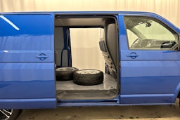 met. sininen Volkswagen Transporter 2022 kuva 17.