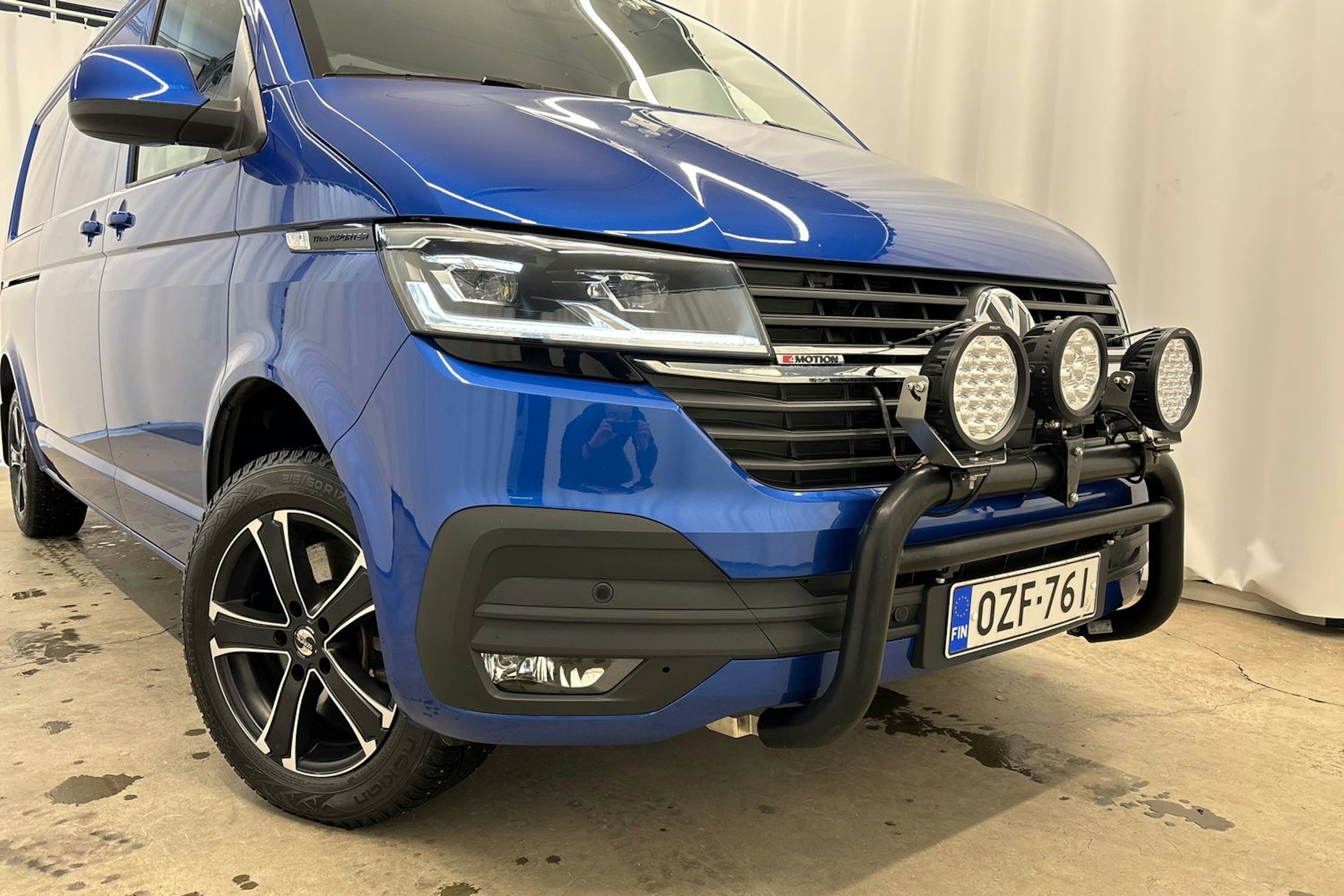 met. sininen Volkswagen Transporter 2022 kuva 18.