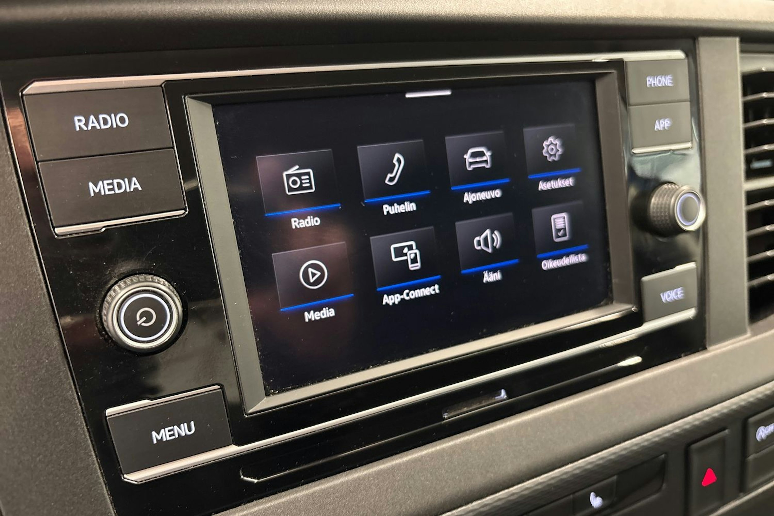 met. sininen Volkswagen Transporter 2022 kuva 32.