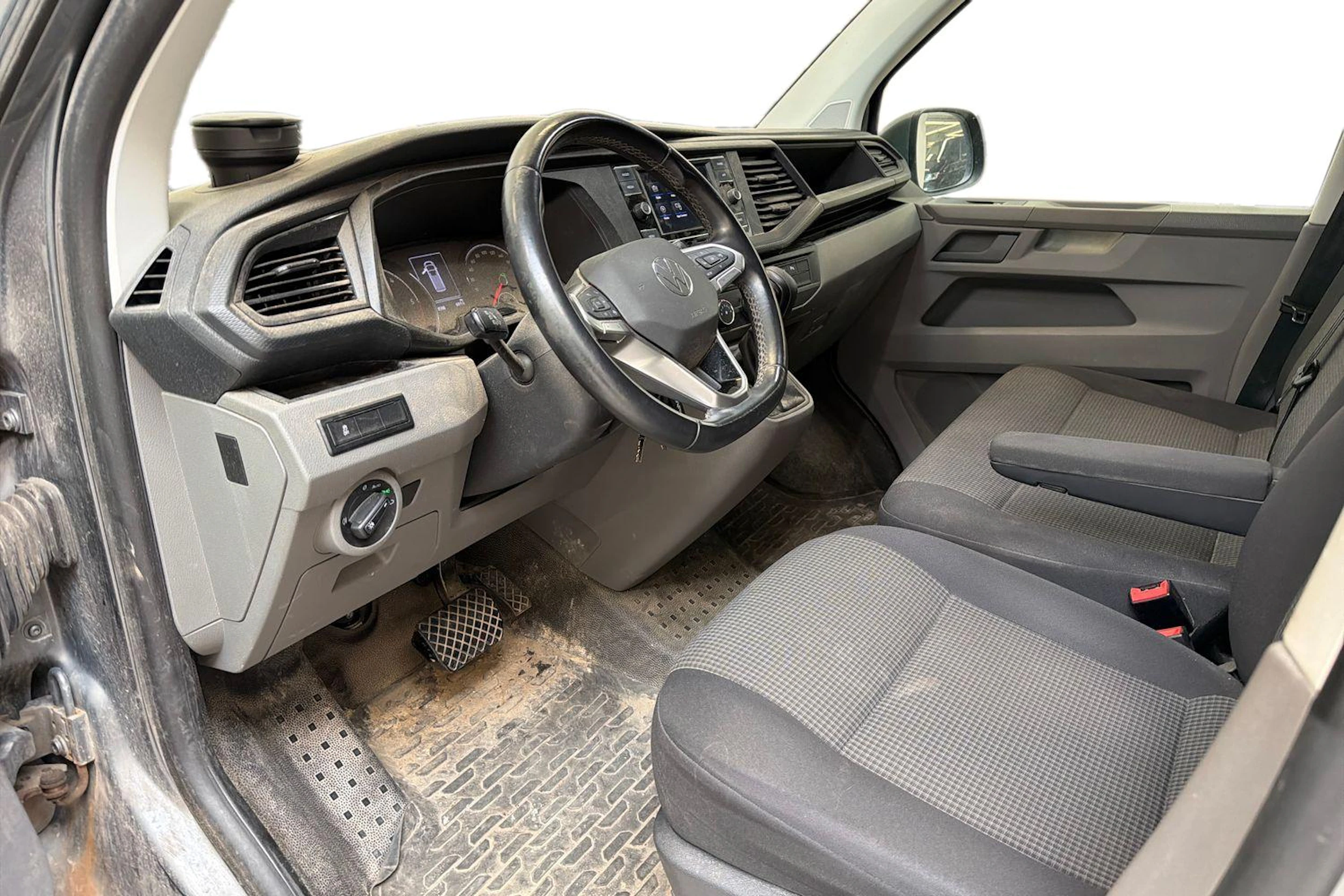 harmaa Volkswagen Transporter 2022 kuva 3.