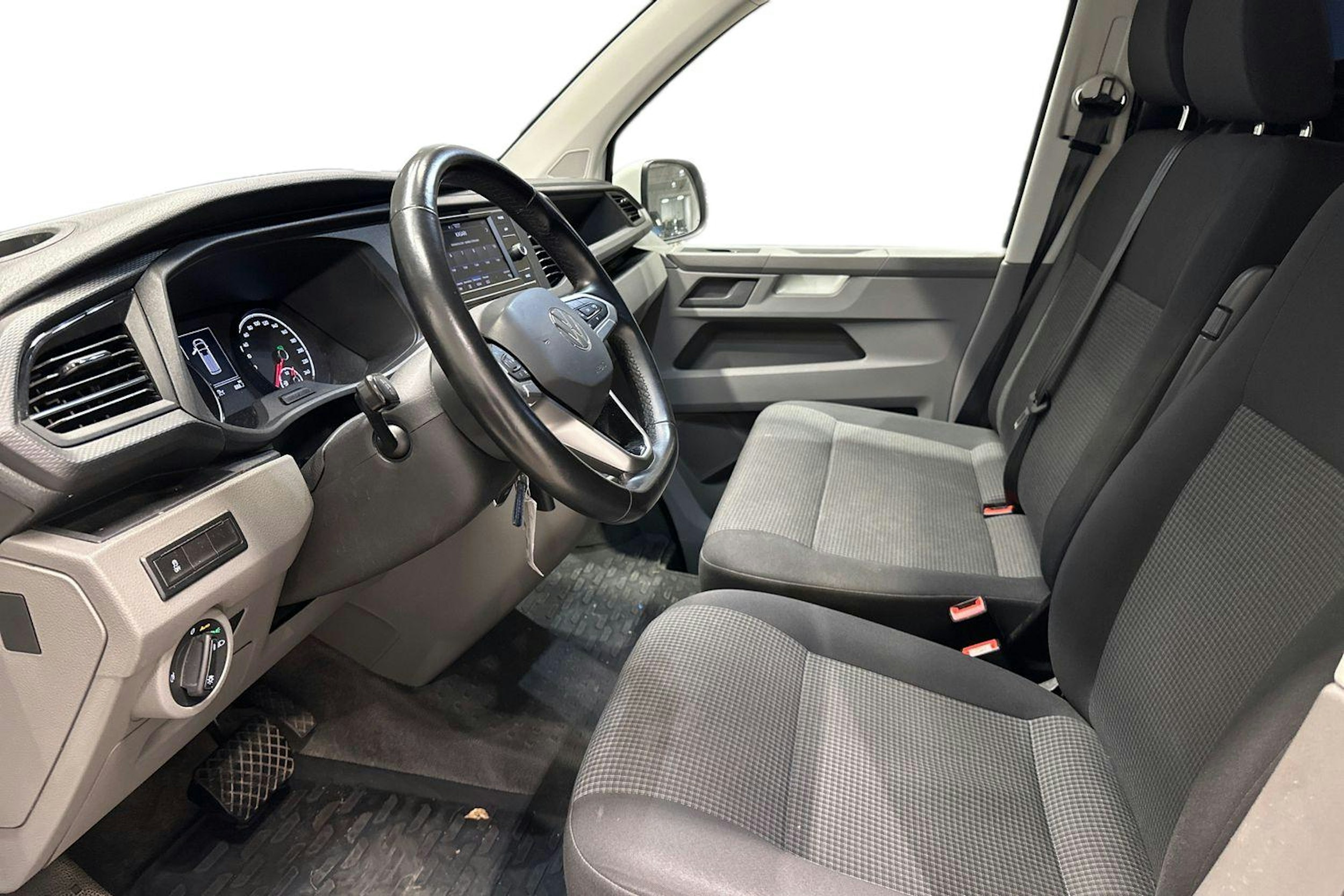 Valkoinen Volkswagen TRANSPORTER 2022 kuva 3.