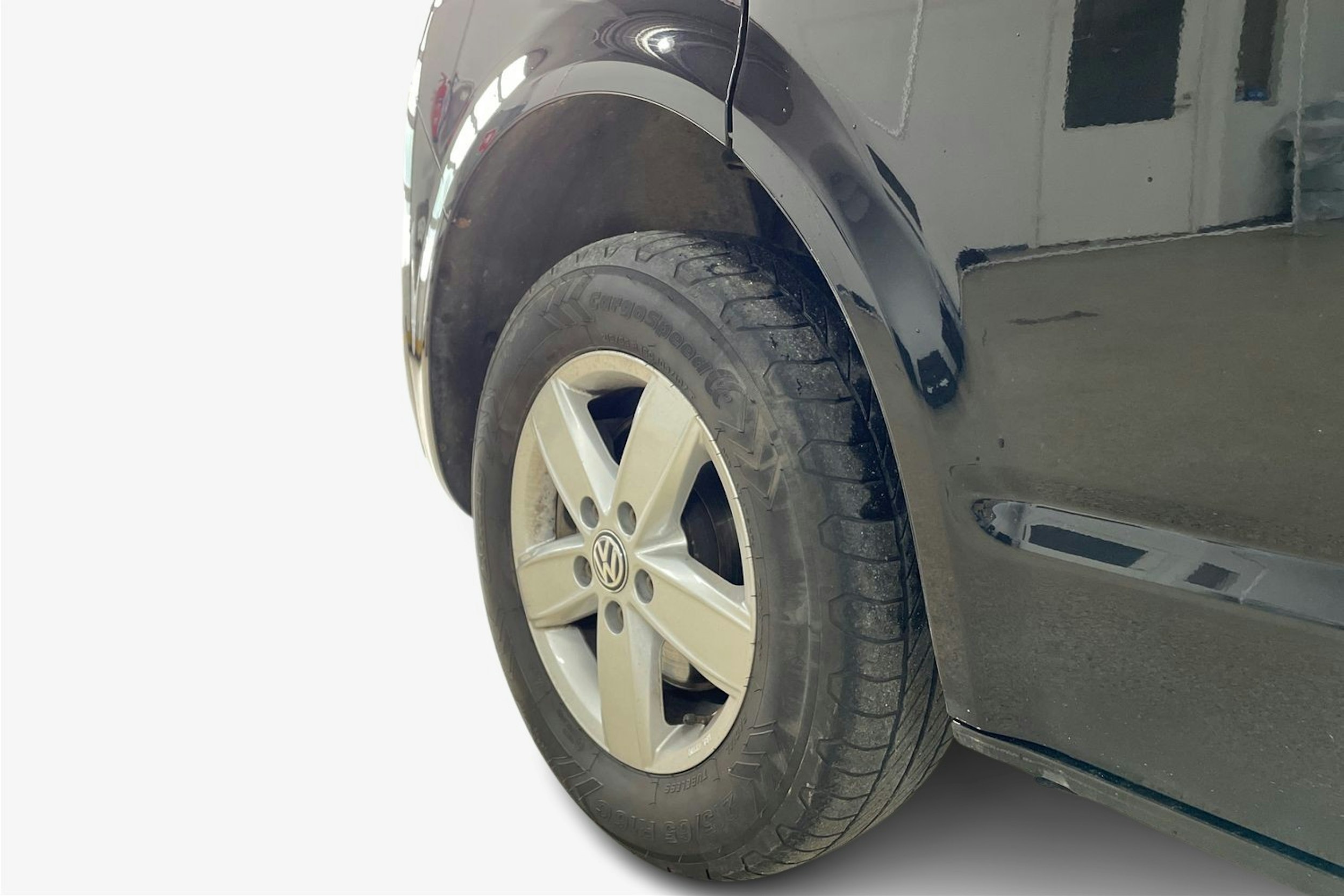 Musta Volkswagen TRANSPORTER 2022 kuva 11.