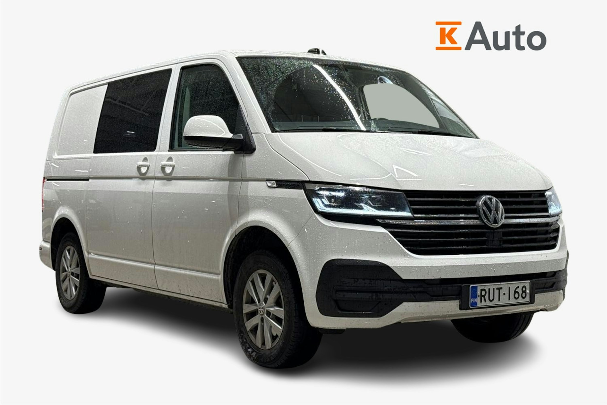 valkoinen Volkswagen Transporter 2022 kuva 1.