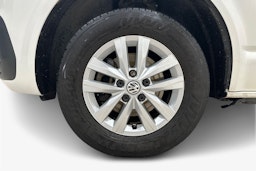 valkoinen Volkswagen Transporter 2022 kuva 11.