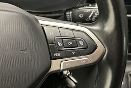 valkoinen Volkswagen Transporter 2022 kuva 18.