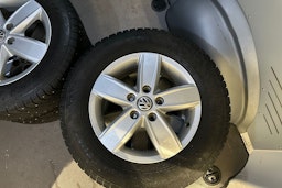 valkoinen Volkswagen Transporter 2022 kuva 33.