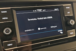 met. oranssi Volkswagen Transporter 2022 kuva 13.