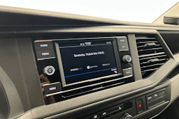 musta Volkswagen Transporter 2022 kuva 15.