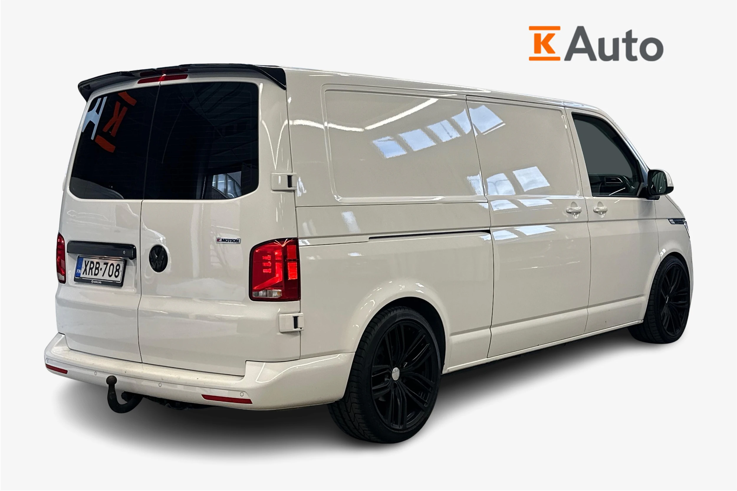 valkoinen Volkswagen Transporter 2022 kuva 2.