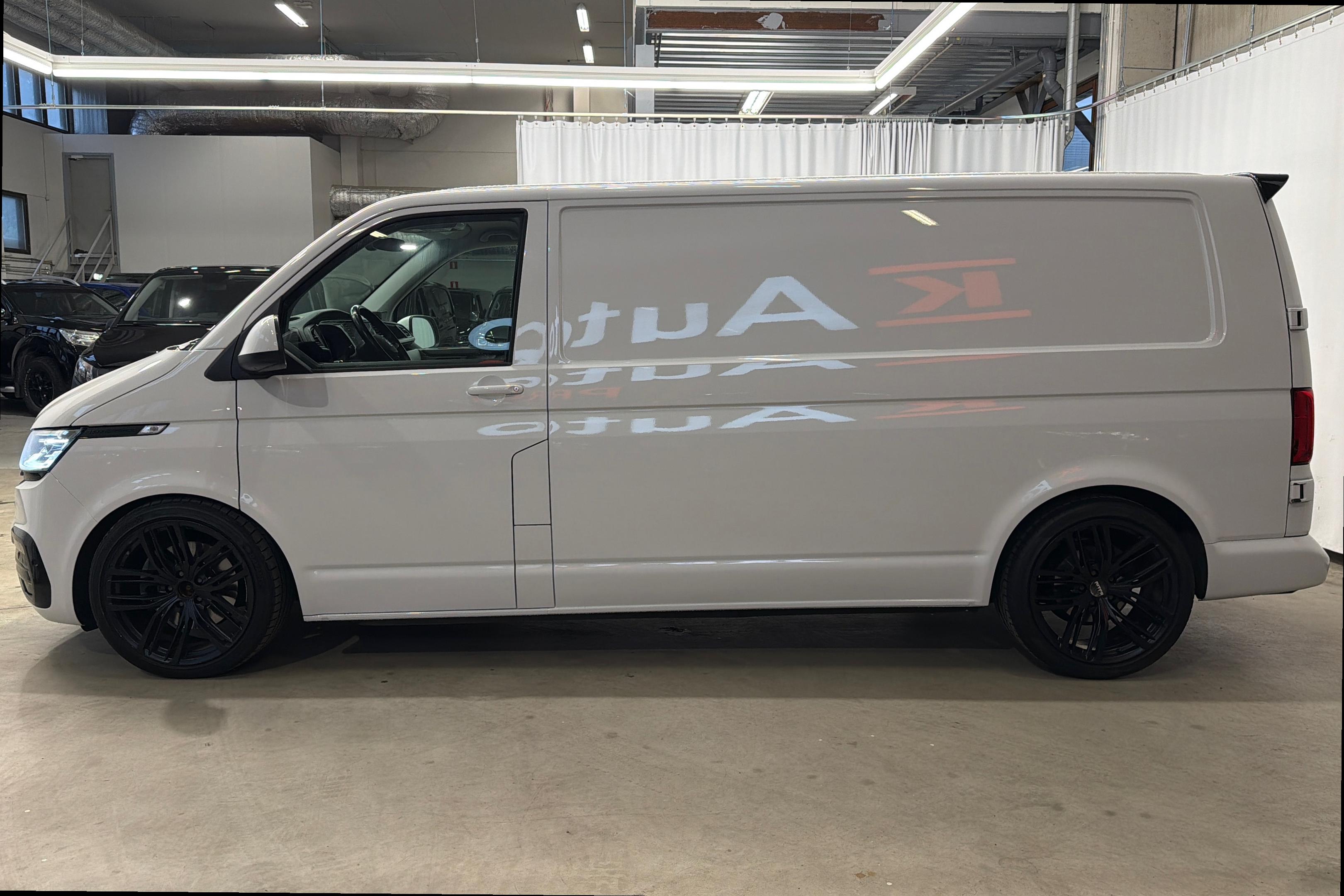 Volkswagen Transporter 2022, kuva 6/38