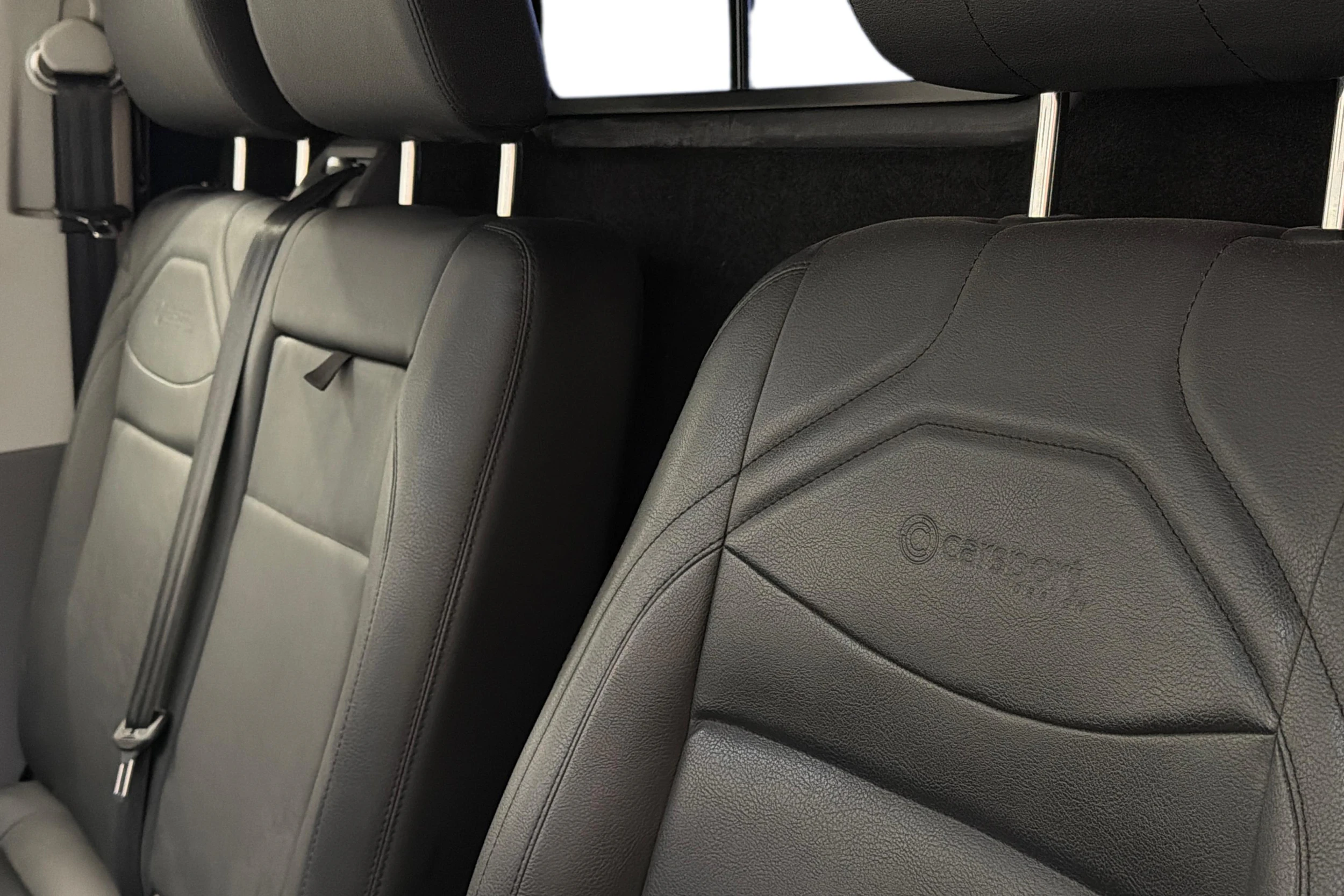 valkoinen Volkswagen Transporter 2022 kuva 9.