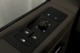 valkoinen Volkswagen Transporter 2022 kuva 15.