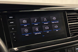 valkoinen Volkswagen Transporter 2022 kuva 18.