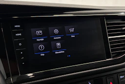 valkoinen Volkswagen Transporter 2022 kuva 19.