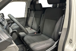 valkoinen Volkswagen Transporter 2022 kuva 7.
