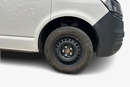 valkoinen Volkswagen Transporter 2022 kuva 11.