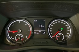Punainen Volkswagen TRANSPORTER 2022 kuva 16.