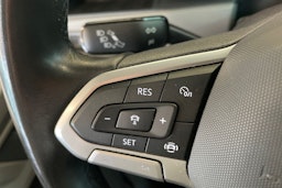 Punainen Volkswagen TRANSPORTER 2022 kuva 17.