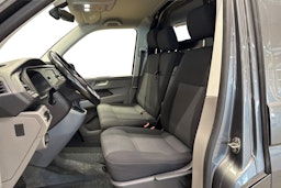 harmaa Volkswagen Transporter 2022 kuva 7.