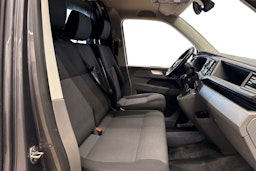 harmaa Volkswagen Transporter 2022 kuva 10.